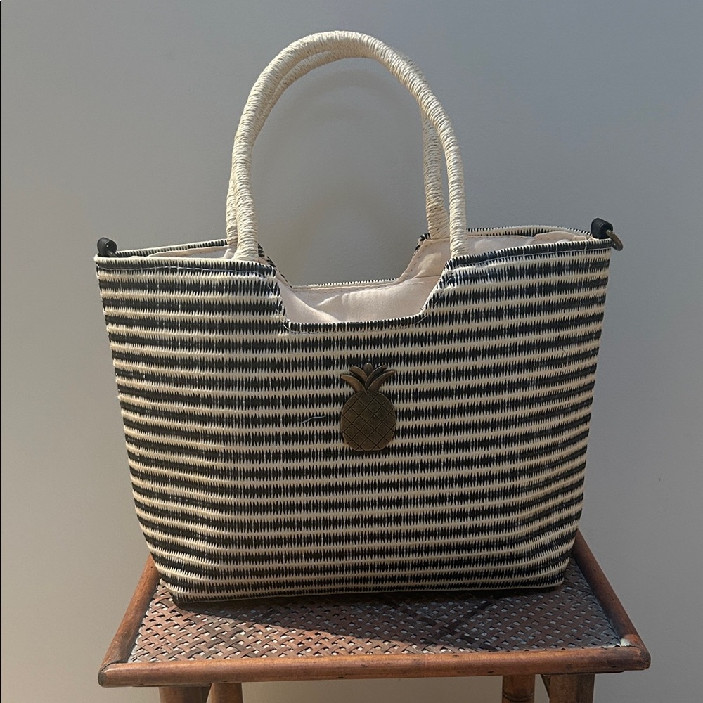 Black & Light Beige Pineapple Tote Bag